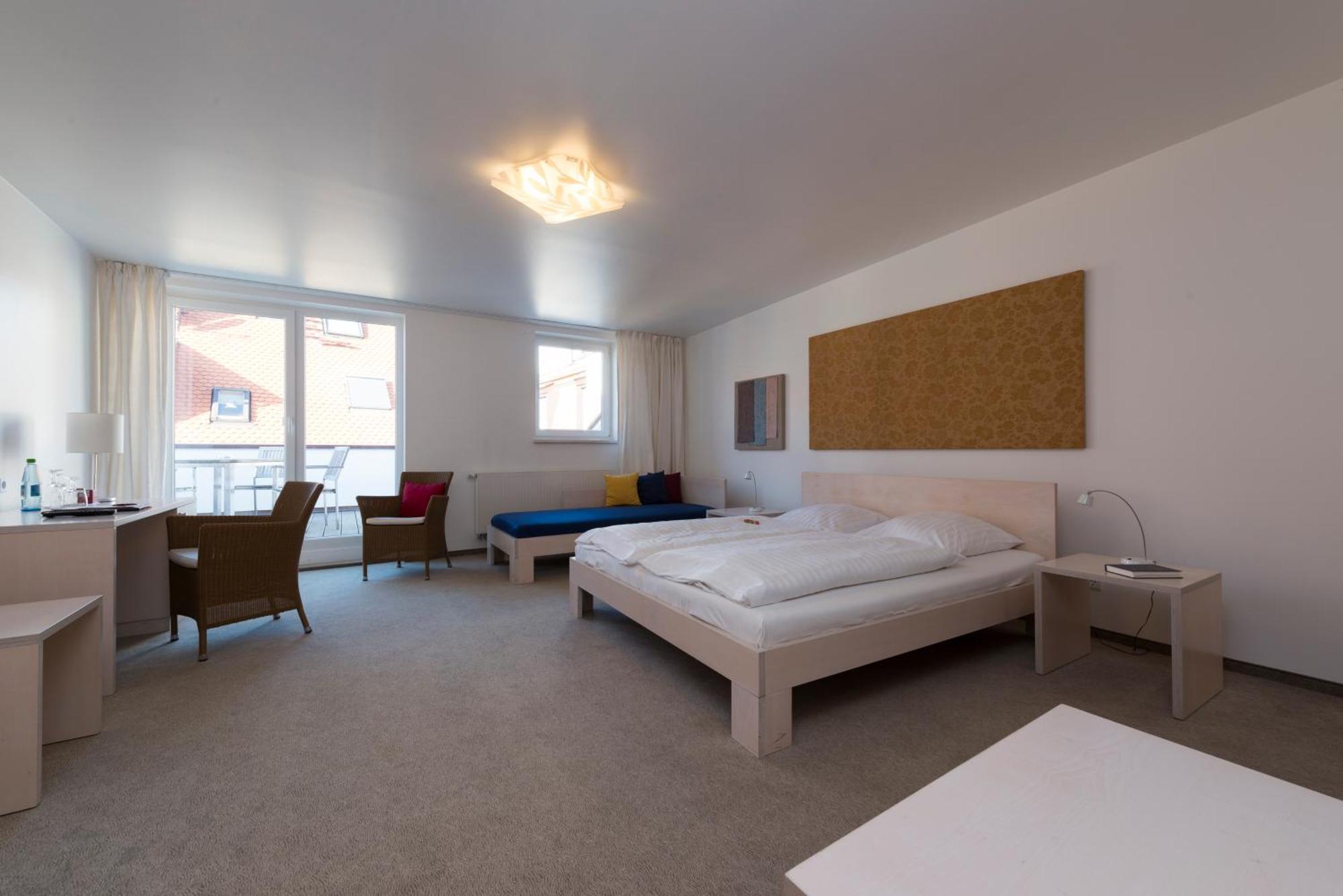 Hotel Gasthof Zum Storch シュリュッセルフェルト エクステリア 写真