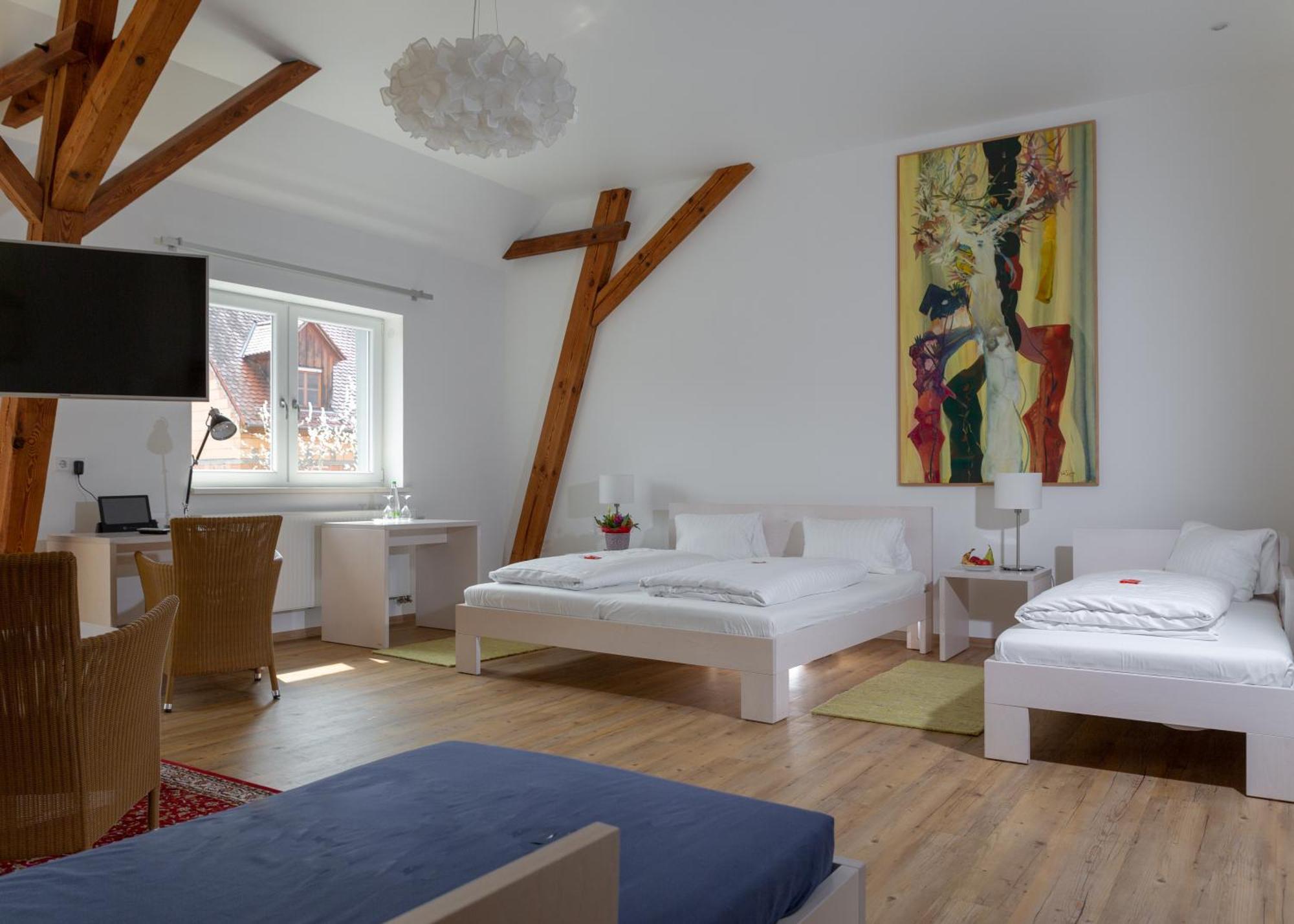 Hotel Gasthof Zum Storch シュリュッセルフェルト エクステリア 写真